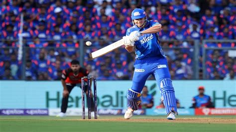 IPL 2023 MI Vs SRH Cameron Green Hit First IPL Century Against SRH For