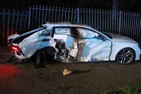 Pol Mi Zwei Personen Bei Einem Verkehrsunfall In Minden Leicht