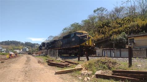 Trem de Carga Geral MRS passando pelo grande curvão em Três Rios Ao