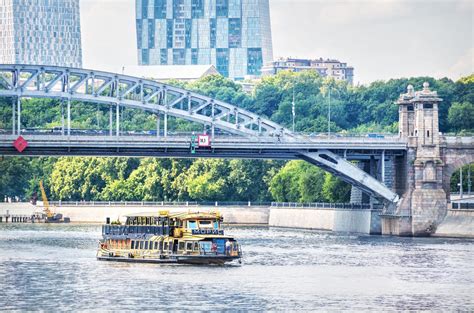 Прогулки по Москве-реке на теплоходе: Стоимость билета и расписание