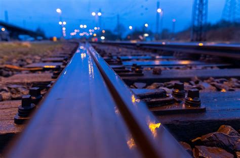 Bahn Und Lufthansa Gdl Und Verdi Streiken