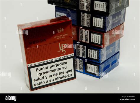 John player special blue cigarettes hi-res stock photography and images ...