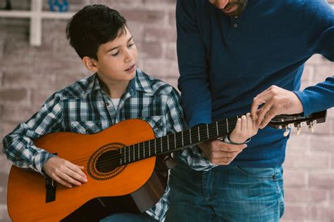 Clases de guitarra en Valencia Acompañamiento y prácticas