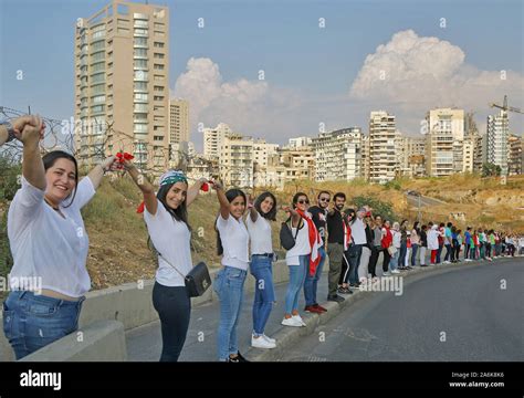 Beirut Lebanon 27th Oct 2019 Lebanese People Hold Hands As They