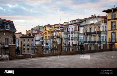 Celedon Estatua Plaza De La Virgen Blanca Hi Res Stock Photography And