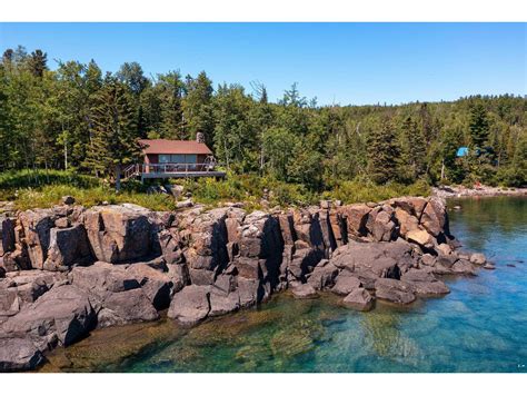 4358 Highway 61 Two Harbors Mn 55616 Mls 6104937 Edina Realty
