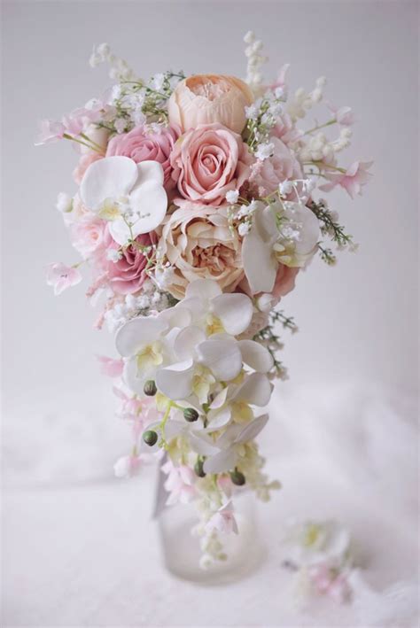 Pin On Silk Flower Cascading Bouquet Classic Wedding Flowers Wedding