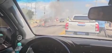 Bolsonaro fica preso em protesto contra ele em rodovia do Pará veja