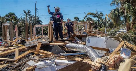 Rescuers continue search for Hurricane Ian survivors in Florida - CBS News