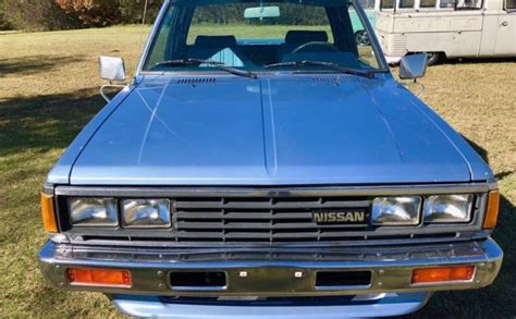 65k Mile Survivor 1985 Nissan 720 Deluxe King Cab