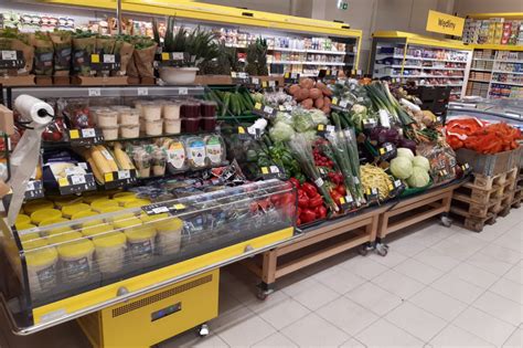 Carrefour rozbudowuje format Supeco który jest połączeniem dyskontu i