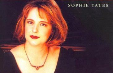 Sophie Yates Harpsichord Short Biography