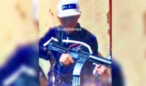 Una Historia Del México Actual El “pambazo” Tenía Sólo 17 Años Posaba Con Armas En Redes Y Fue