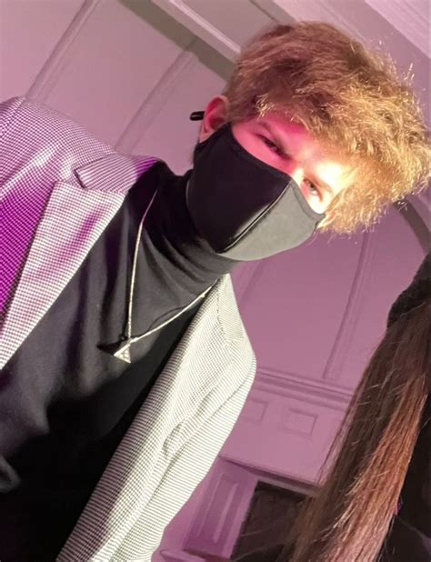 Ranboo Pretty Boy Swag Look At This Dude Pretty People