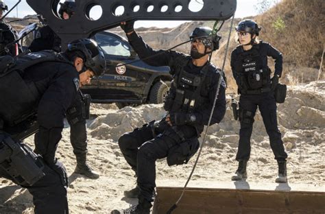 Chicago Meds Norma Kuhling Guest Stars In Swat Season 4 Episode