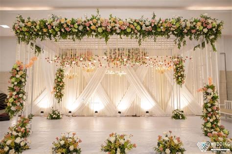 Pin On Wedding Stage Decor