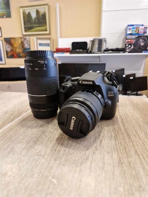 CANON EOS 2000D