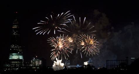 Tower Bridge Fireworks – Photos