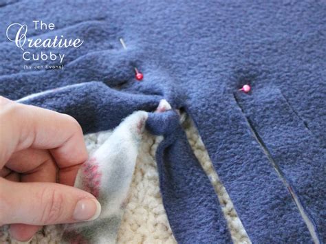 The Creative Cubby No Sew Fleece Blanket Tutorial