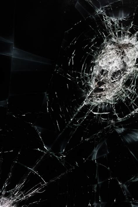 🔥 [30+] Realistic Cracked Screen Wallpapers | WallpaperSafari