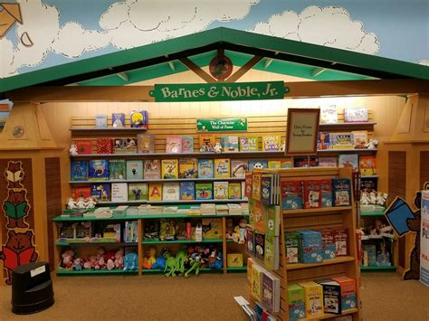 Barnes And Noble Booksellers 67 Photos And 21 Reviews Bookstores 82