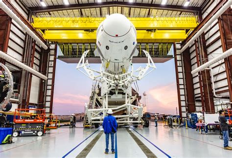 Hangar Spacex Falcon 9 Horizontal