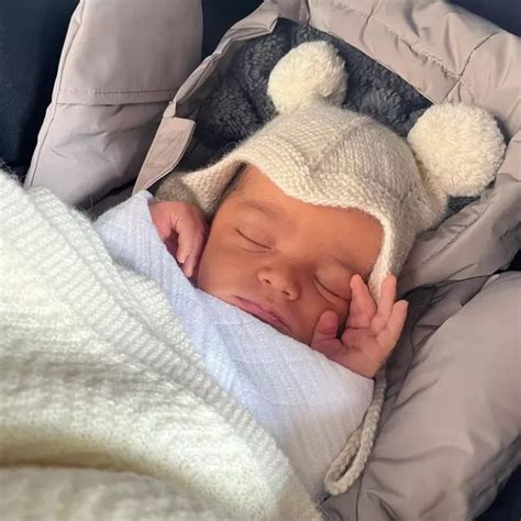 Vogue Williams Shares Adorable Picture Of Newborn Baby Dublin Live