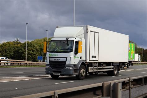 Brakes DAF LF AX66DSY M62 Warrington Grimmys Truck Photos Flickr