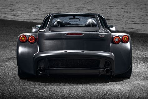 Donkervoort D8 GTO Bare Naked Carbon Edition Uncrate