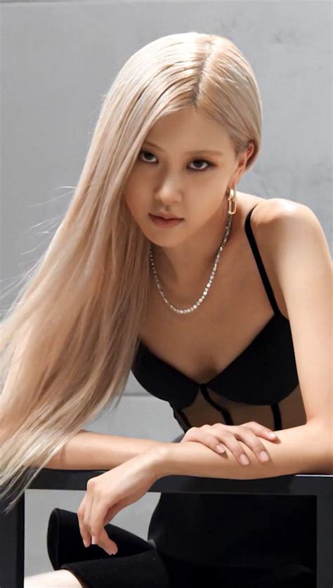 Pin De Jugu Em Blackpink Rose Magazine Cf Fs Blakpink Dançarina