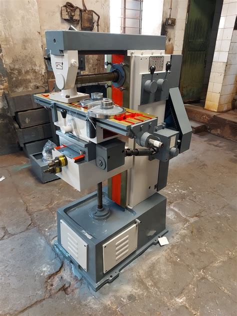 Mild Steel Universal Gear Head Milling Machine No0 At Rs 265000 In Rajkot