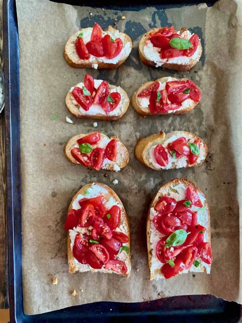 Goat Cheese Bruschetta Easy Recipe Dietitians In Ontario