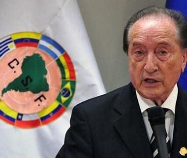 Por corrupção ex presidente da Conmebol Eugenio Figueredo é banido