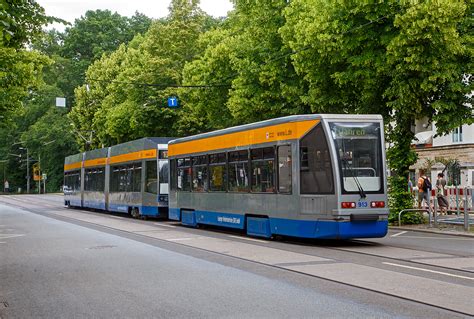 Der Leipziger Stra Enbahn Triebwagen Lvb Mit Dem Nb Beiwagen Lvb