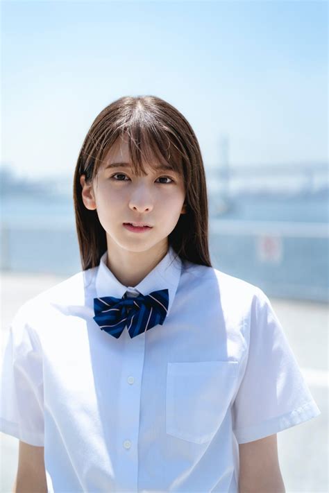 乃木坂46・菅原咲月 現役jkアイドル7人グラビア誌で表紙＆巻頭飾る リアルな夏に輝く汗｜よろず〜ニュース