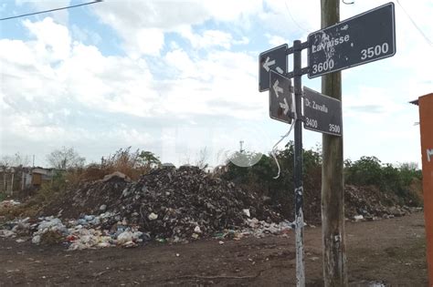 Los Vecinos Denuncian Que Hay Un Basural A Cielo Abierto En Pleno Barrio