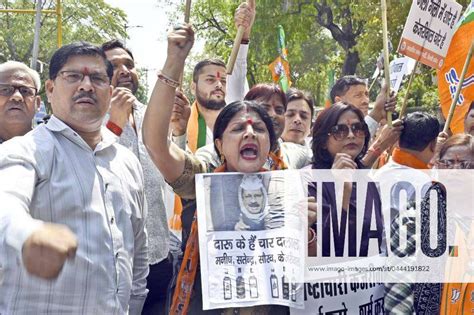 New Delhi India April Bjp Workers Protesting Against Aap