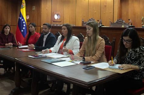 Defensor Público General sostuvo reunión con presidenta de la Sala de