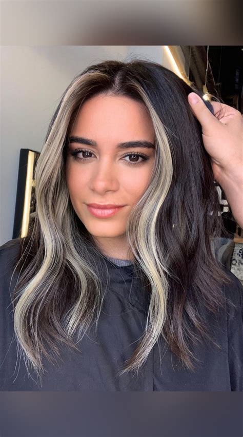 35 Prettiest Ways To Have Dark Hair With Blonde Highlights Artofit