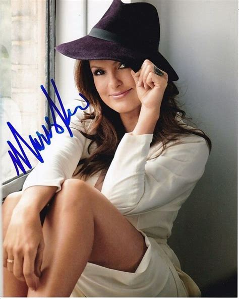 Mariska Hargitay Signed Autographed Photo Etsy