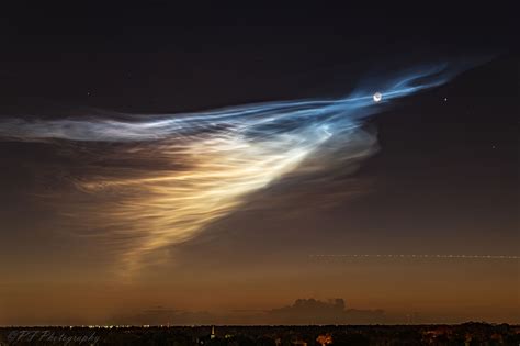 APOD 2024 July 9 Noctilucent Clouds Over Florida