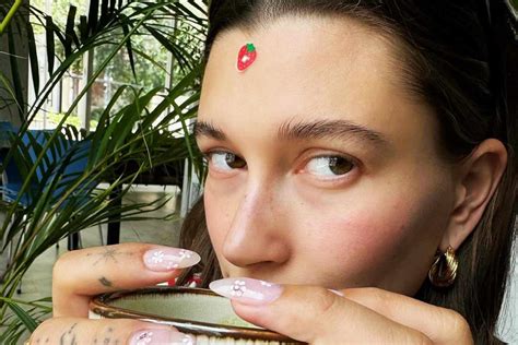 Did Hailey Bieber Get An Engagement Ring Upgrade From Justin Bieber