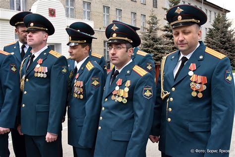 Парадный китель вс рф нового образца (52 фото) - картинки и фото ...