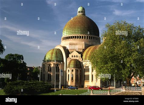 Cars Parked In Front Of Church Hi Res Stock Photography And Images Alamy