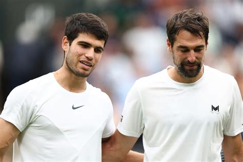 Wimbledon Lider światowego rankingu ATP gra dalej Carlos Alcaraz w