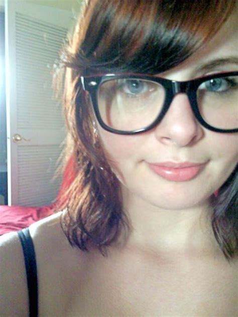 14 Hot And Attractive Geek Nerd Girls Intradayfun Nerd Girl Girl Attractive