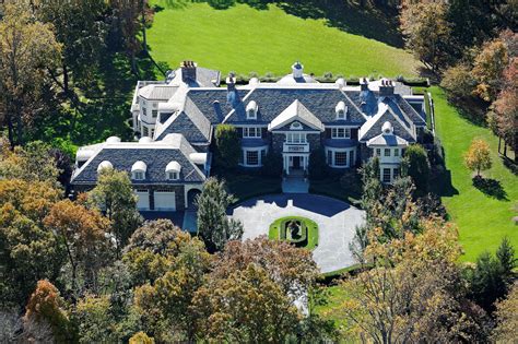 A $17.9 Million Georgian-Style Mansion Takes You Back to a Bygone Era ...