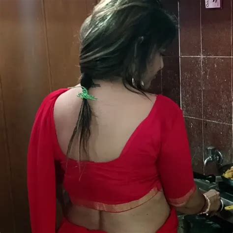 Sabji Wali Bhabhi Ke Sath Masti Sex Reality Sex Indian Village Porn