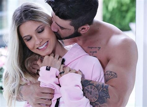 Gusttavo Lima celebra aniversário de Andressa Suita mensagem