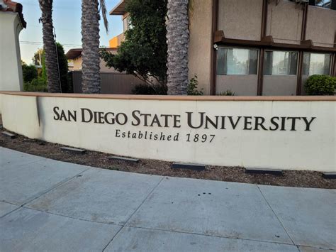 San Diego State University (SDSU): Admissions 2025, Scholarships, Fees